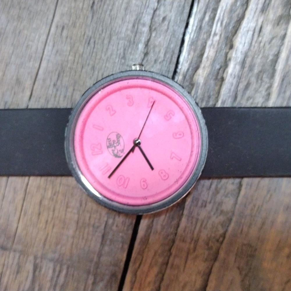Bass Pro Shop Women's Black & Pink Silicone Watch - Picture 3 of 6